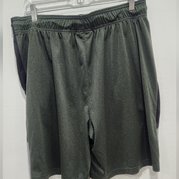 Reebok Men's  basketball gym shorts large - Picture 6 of 8